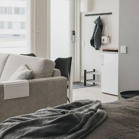 Beautiful New Studio Apartment Nearby The Center Turku Ngoại thất bức ảnh