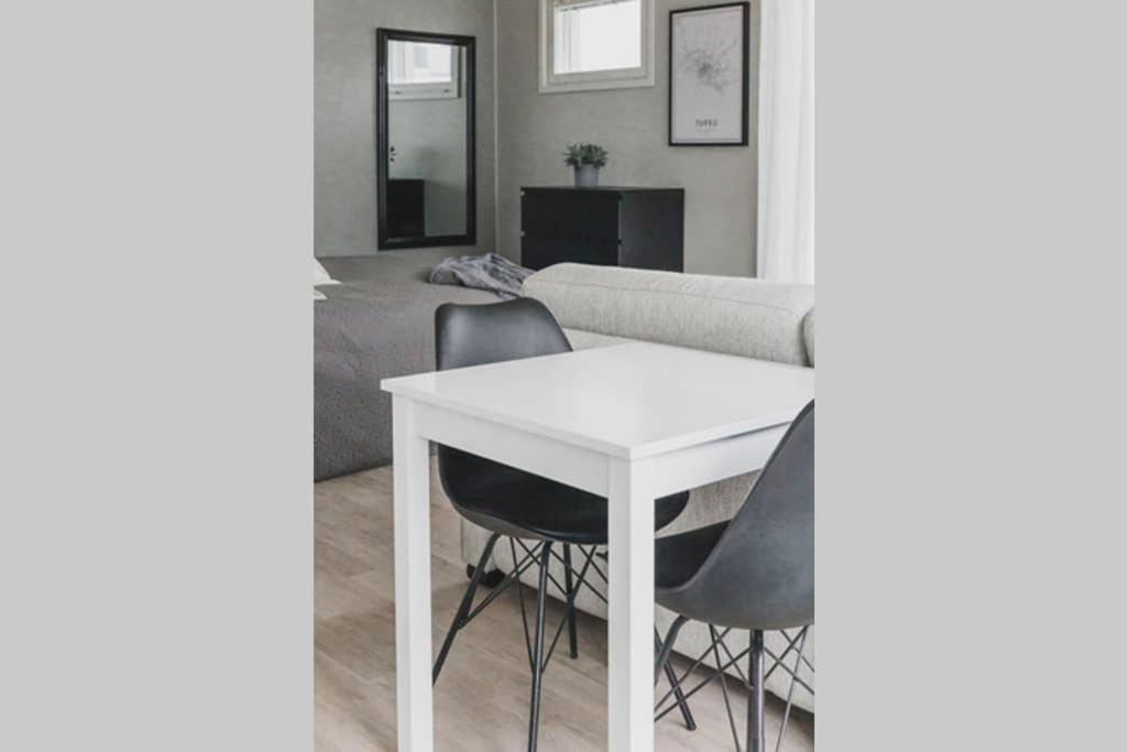 Beautiful New Studio Apartment Nearby The Center Turku Ngoại thất bức ảnh
