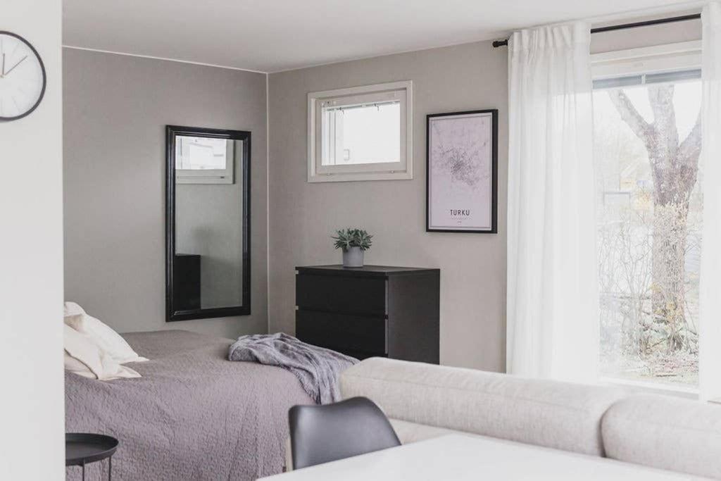 Beautiful New Studio Apartment Nearby The Center Turku Ngoại thất bức ảnh